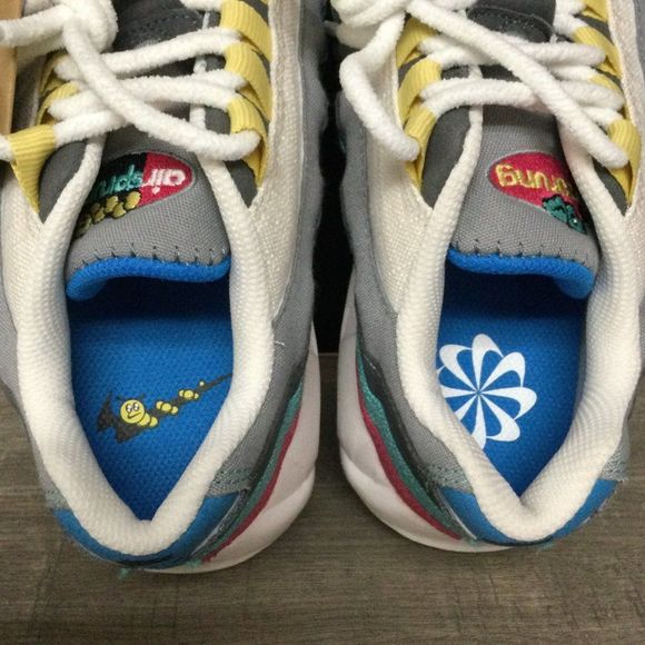 Nike Air Max 95 SE Sprung Grey Blue Pink Shoes DN4371-001 Youth 5Y Boys Girls - Picture 8 of 9